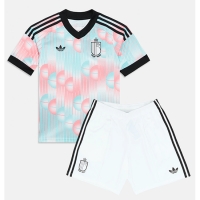 Camiseta Bélgica Zeno Debast #2 Segunda Equipación Replica Mundial 2026 para niños mangas cortas (+ Pantalones cortos)